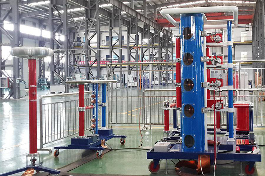 單項(xiàng)電動(dòng)接觸式調(diào)壓器